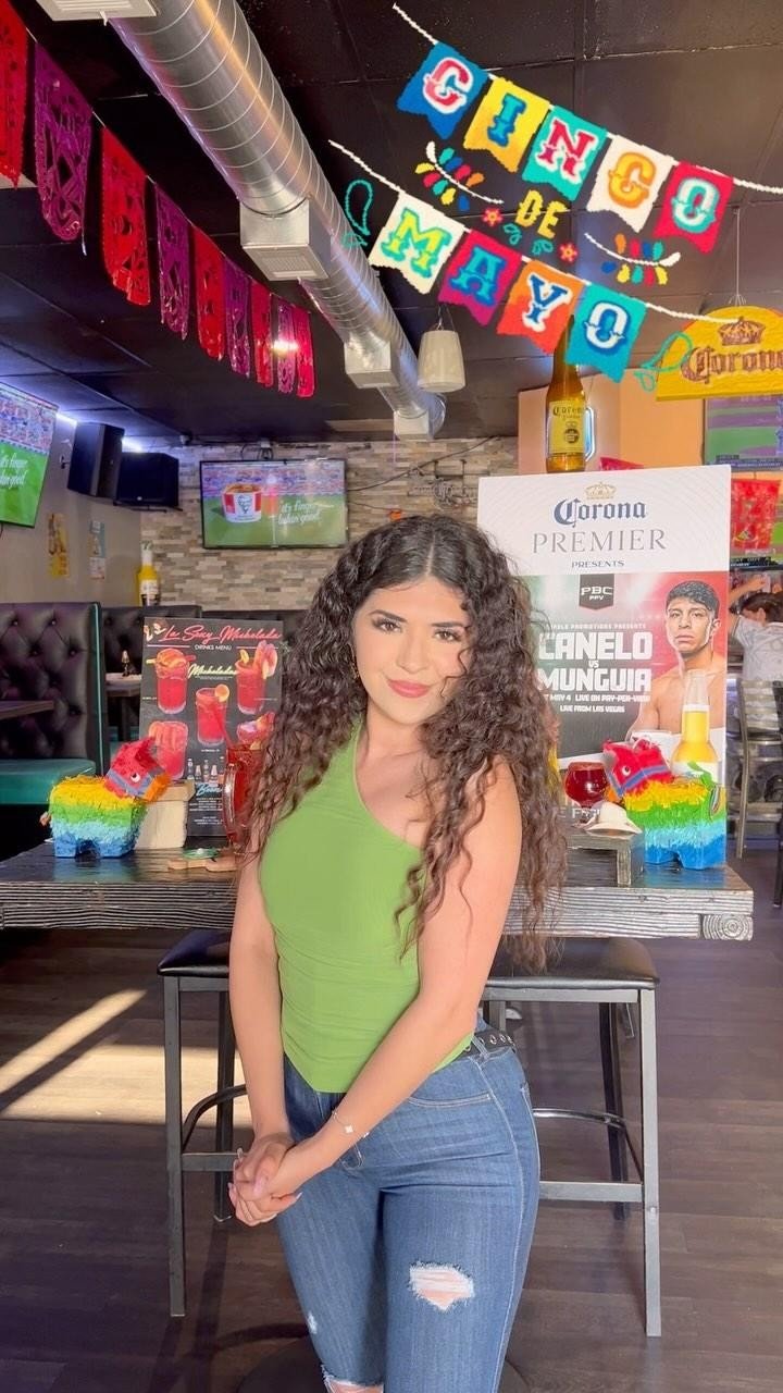 🇲🇽CINCO DE MAYO WEEKEND🇲🇽
Come watch the fight with us 🥊this SATURDAY! First come first serve Musica en vivo despues de la pelea 🎸🎤
Cantaritos and Banda this SUNDAY 5 de Mayo 🍻🎉
VEN A FESTEJAR CON NOSOTROS💚❤️ (mention this video for a fr