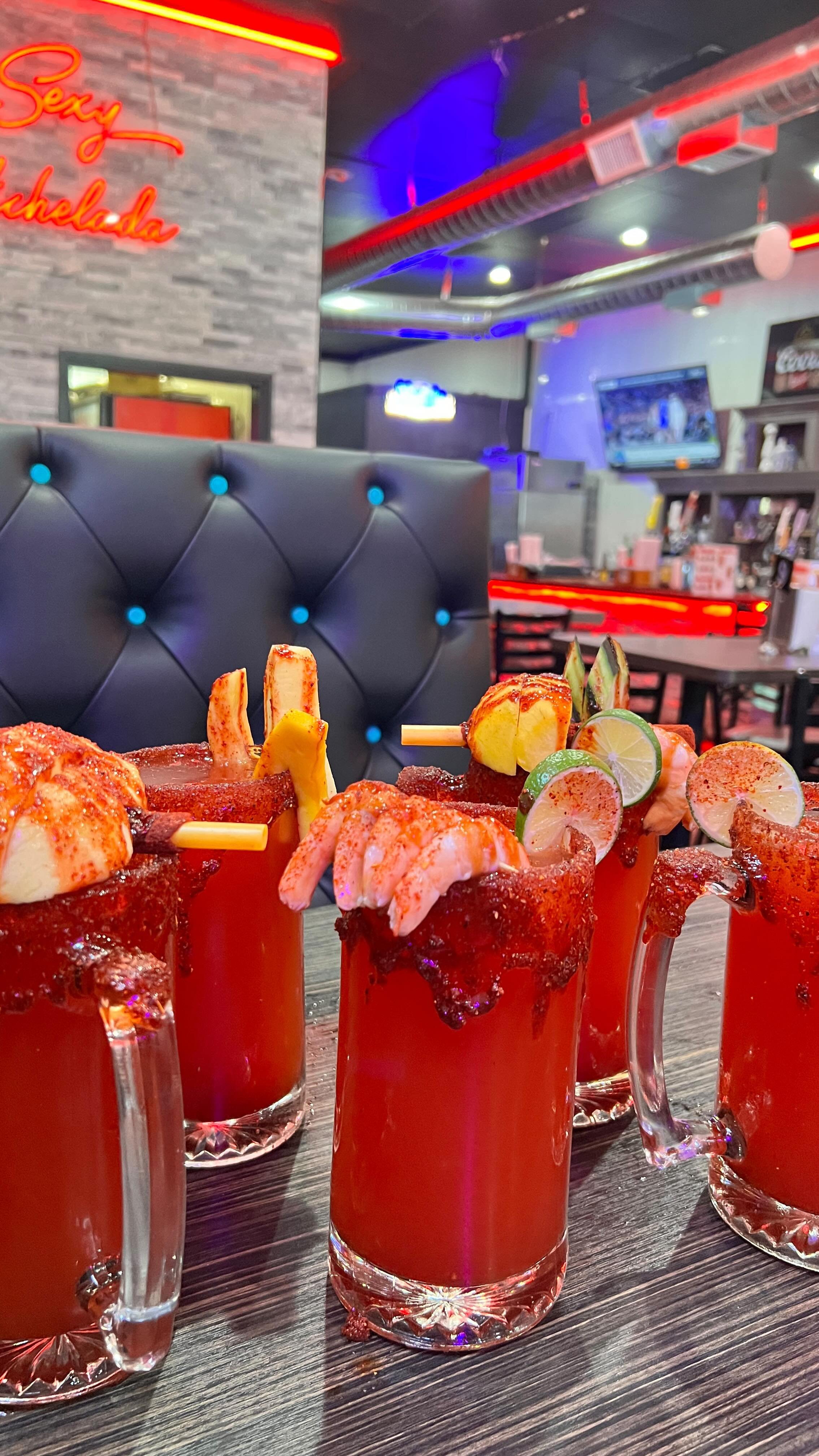 Una ‘Perfecta’ Michelada para empezar el día 🍻 Con cual cerveza es tu favorita? #lasexymichelada#whittier#fontana#colton#monrovia#coldbeer#explore#micheladastime#seafood#mexicanfood